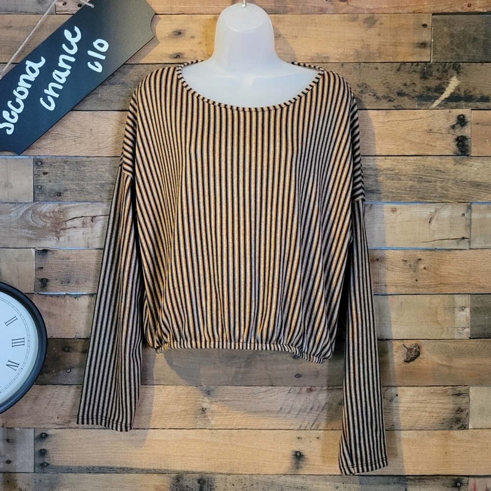 SALE-Mikey & Joey women's long sleeve stripped crop top size large